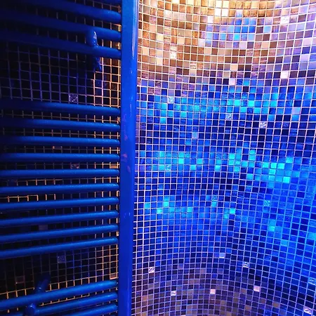 Apartment Joseph House - Boutique Nel Cuore Di